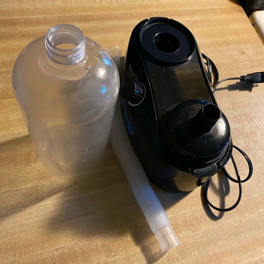 Reptile humidifier